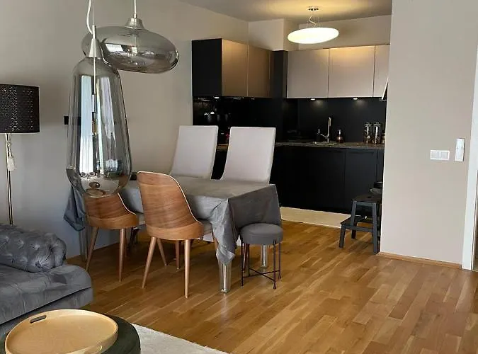 Les Faberges In Carpe Vita *