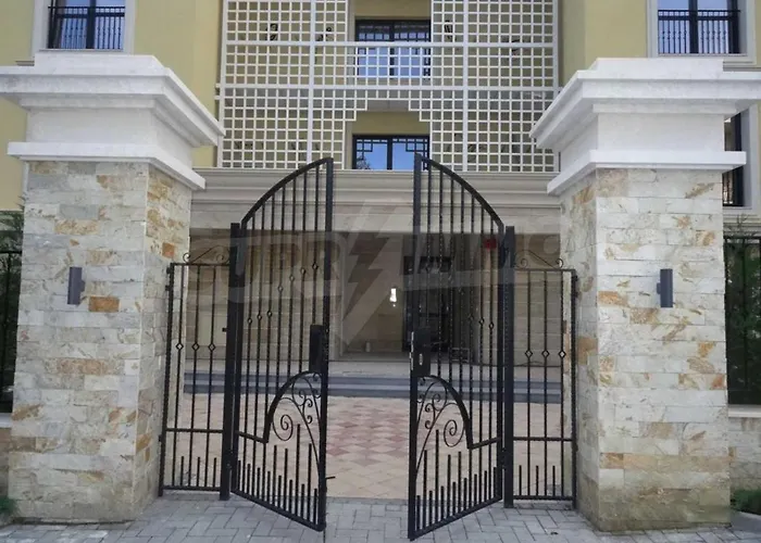 Apartament Les Faberges In Carpe Vita *